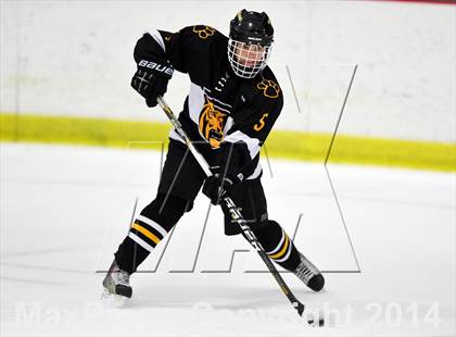 Thumbnail 3 in Daniel Hand vs. North Haven (CIAC DII Quarterfinal) photogallery.