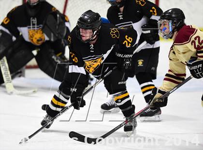 Thumbnail 2 in Daniel Hand vs. North Haven (CIAC DII Quarterfinal) photogallery.