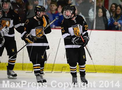 Thumbnail 1 in Daniel Hand vs. North Haven (CIAC DII Quarterfinal) photogallery.
