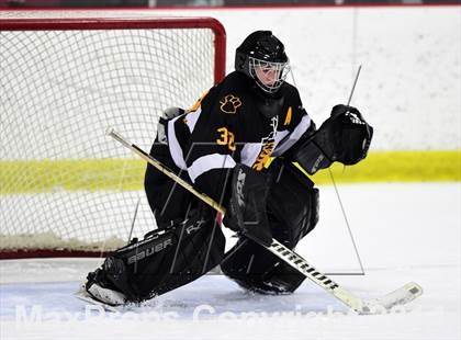 Thumbnail 1 in Daniel Hand vs. North Haven (CIAC DII Quarterfinal) photogallery.