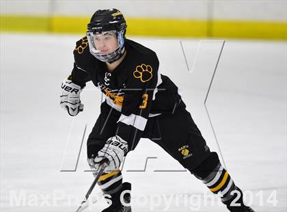 Thumbnail 3 in Daniel Hand vs. North Haven (CIAC DII Quarterfinal) photogallery.