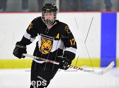 Thumbnail 3 in Daniel Hand vs. North Haven (CIAC DII Quarterfinal) photogallery.