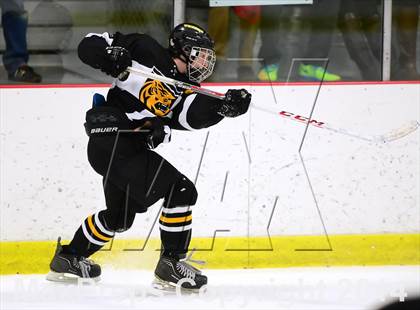 Thumbnail 1 in Daniel Hand vs. North Haven (CIAC DII Quarterfinal) photogallery.