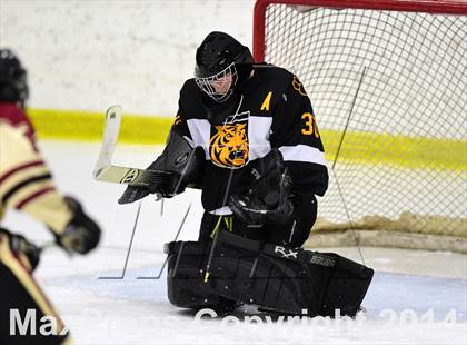 Thumbnail 1 in Daniel Hand vs. North Haven (CIAC DII Quarterfinal) photogallery.
