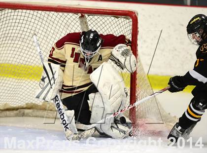 Thumbnail 3 in Daniel Hand vs. North Haven (CIAC DII Quarterfinal) photogallery.