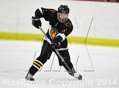 Thumbnail 1 in Daniel Hand vs. North Haven (CIAC DII Quarterfinal) photogallery.