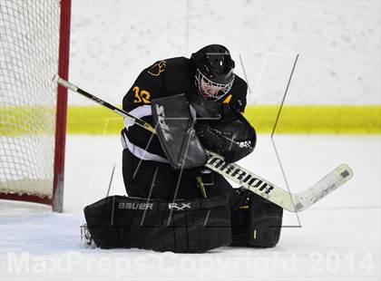 Thumbnail 1 in Daniel Hand vs. North Haven (CIAC DII Quarterfinal) photogallery.