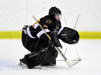 Thumbnail 2 in Daniel Hand vs. North Haven (CIAC DII Quarterfinal) photogallery.
