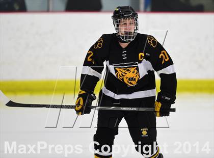 Thumbnail 1 in Daniel Hand vs. North Haven (CIAC DII Quarterfinal) photogallery.