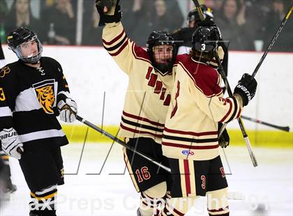 Thumbnail 3 in Daniel Hand vs. North Haven (CIAC DII Quarterfinal) photogallery.