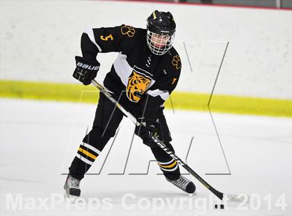 Thumbnail 2 in Daniel Hand vs. North Haven (CIAC DII Quarterfinal) photogallery.