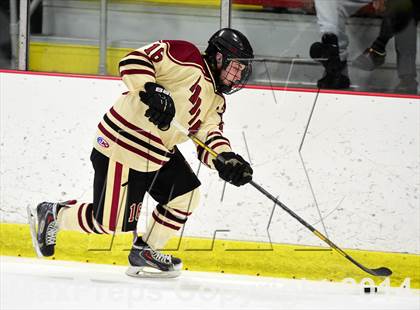 Thumbnail 1 in Daniel Hand vs. North Haven (CIAC DII Quarterfinal) photogallery.