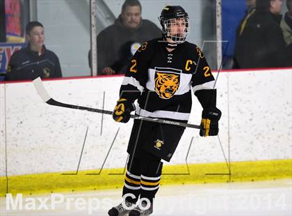 Thumbnail 2 in Daniel Hand vs. North Haven (CIAC DII Quarterfinal) photogallery.