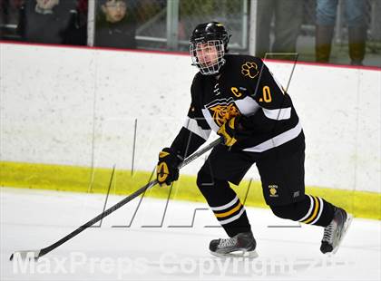 Thumbnail 2 in Daniel Hand vs. North Haven (CIAC DII Quarterfinal) photogallery.