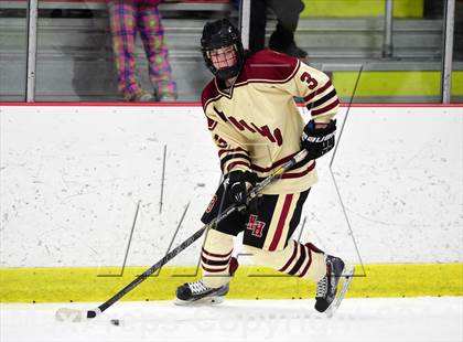 Thumbnail 1 in Daniel Hand vs. North Haven (CIAC DII Quarterfinal) photogallery.