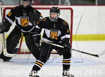Thumbnail 3 in Daniel Hand vs. North Haven (CIAC DII Quarterfinal) photogallery.