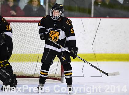 Thumbnail 3 in Daniel Hand vs. North Haven (CIAC DII Quarterfinal) photogallery.