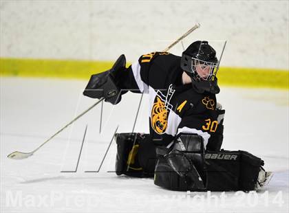 Thumbnail 1 in Daniel Hand vs. North Haven (CIAC DII Quarterfinal) photogallery.