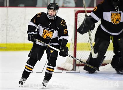 Thumbnail 2 in Daniel Hand vs. North Haven (CIAC DII Quarterfinal) photogallery.