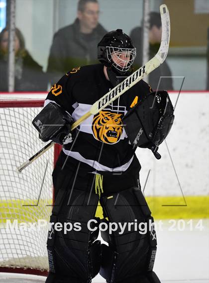 Thumbnail 2 in Daniel Hand vs. North Haven (CIAC DII Quarterfinal) photogallery.