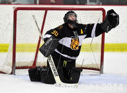 Thumbnail 3 in Daniel Hand vs. North Haven (CIAC DII Quarterfinal) photogallery.