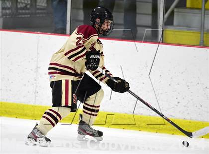 Thumbnail 2 in Daniel Hand vs. North Haven (CIAC DII Quarterfinal) photogallery.