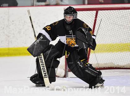 Thumbnail 1 in Daniel Hand vs. North Haven (CIAC DII Quarterfinal) photogallery.