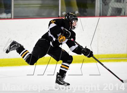 Thumbnail 3 in Daniel Hand vs. North Haven (CIAC DII Quarterfinal) photogallery.