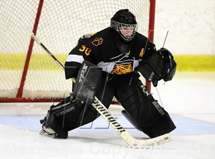 Thumbnail 3 in Daniel Hand vs. North Haven (CIAC DII Quarterfinal) photogallery.