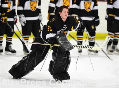 Thumbnail 2 in Daniel Hand vs. North Haven (CIAC DII Quarterfinal) photogallery.
