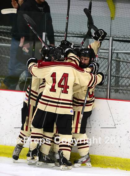 Thumbnail 2 in Daniel Hand vs. North Haven (CIAC DII Quarterfinal) photogallery.