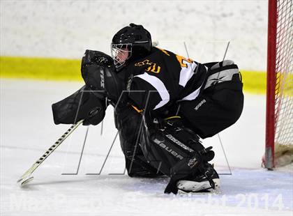 Thumbnail 1 in Daniel Hand vs. North Haven (CIAC DII Quarterfinal) photogallery.