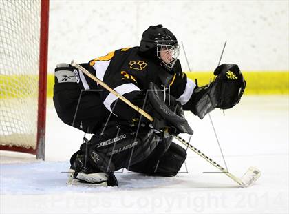 Thumbnail 2 in Daniel Hand vs. North Haven (CIAC DII Quarterfinal) photogallery.