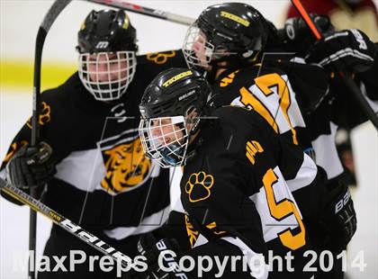 Thumbnail 2 in Daniel Hand vs. North Haven (CIAC DII Quarterfinal) photogallery.