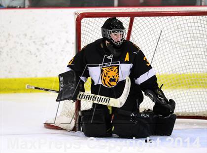 Thumbnail 2 in Daniel Hand vs. North Haven (CIAC DII Quarterfinal) photogallery.