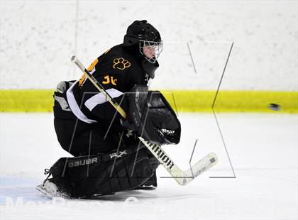 Thumbnail 3 in Daniel Hand vs. North Haven (CIAC DII Quarterfinal) photogallery.