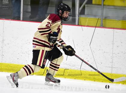 Thumbnail 3 in Daniel Hand vs. North Haven (CIAC DII Quarterfinal) photogallery.