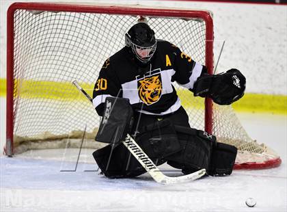 Thumbnail 2 in Daniel Hand vs. North Haven (CIAC DII Quarterfinal) photogallery.