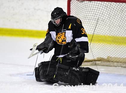 Thumbnail 3 in Daniel Hand vs. North Haven (CIAC DII Quarterfinal) photogallery.