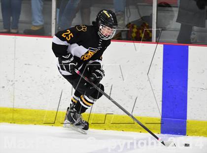 Thumbnail 1 in Daniel Hand vs. North Haven (CIAC DII Quarterfinal) photogallery.