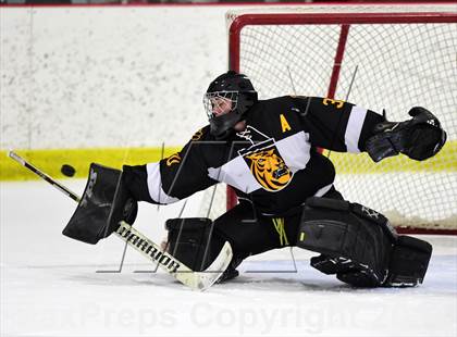 Thumbnail 1 in Daniel Hand vs. North Haven (CIAC DII Quarterfinal) photogallery.