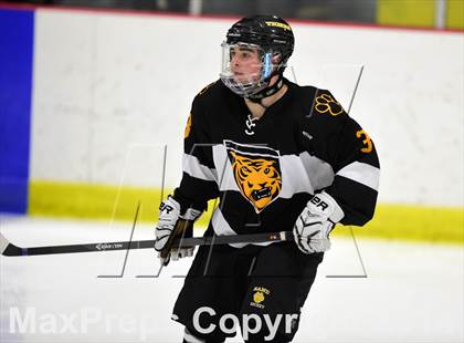 Thumbnail 3 in Daniel Hand vs. North Haven (CIAC DII Quarterfinal) photogallery.