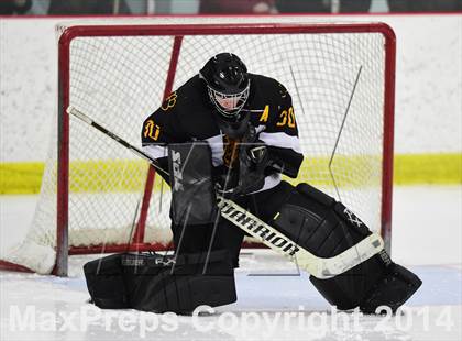 Thumbnail 2 in Daniel Hand vs. North Haven (CIAC DII Quarterfinal) photogallery.