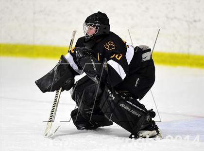 Thumbnail 3 in Daniel Hand vs. North Haven (CIAC DII Quarterfinal) photogallery.