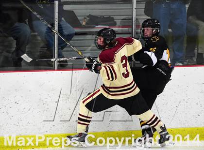 Thumbnail 1 in Daniel Hand vs. North Haven (CIAC DII Quarterfinal) photogallery.
