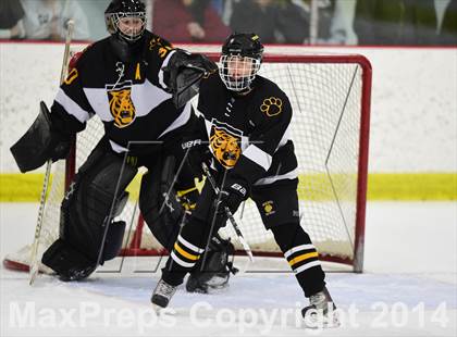 Thumbnail 2 in Daniel Hand vs. North Haven (CIAC DII Quarterfinal) photogallery.