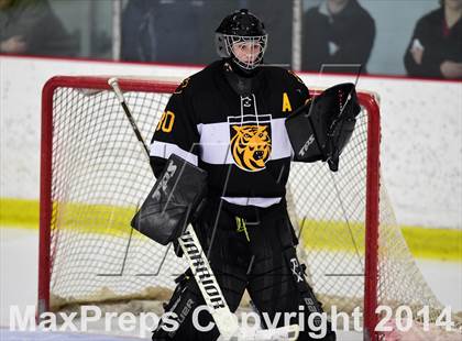 Thumbnail 1 in Daniel Hand vs. North Haven (CIAC DII Quarterfinal) photogallery.