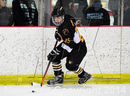 Thumbnail 1 in Daniel Hand vs. North Haven (CIAC DII Quarterfinal) photogallery.