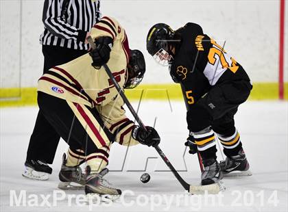 Thumbnail 3 in Daniel Hand vs. North Haven (CIAC DII Quarterfinal) photogallery.