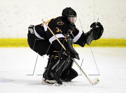 Thumbnail 1 in Daniel Hand vs. North Haven (CIAC DII Quarterfinal) photogallery.